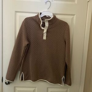 Wallflower pullover long sleeve top. Size large in taupe color